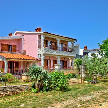 Comfortable Apartments In Peroj Near The Sea Kültér fotó