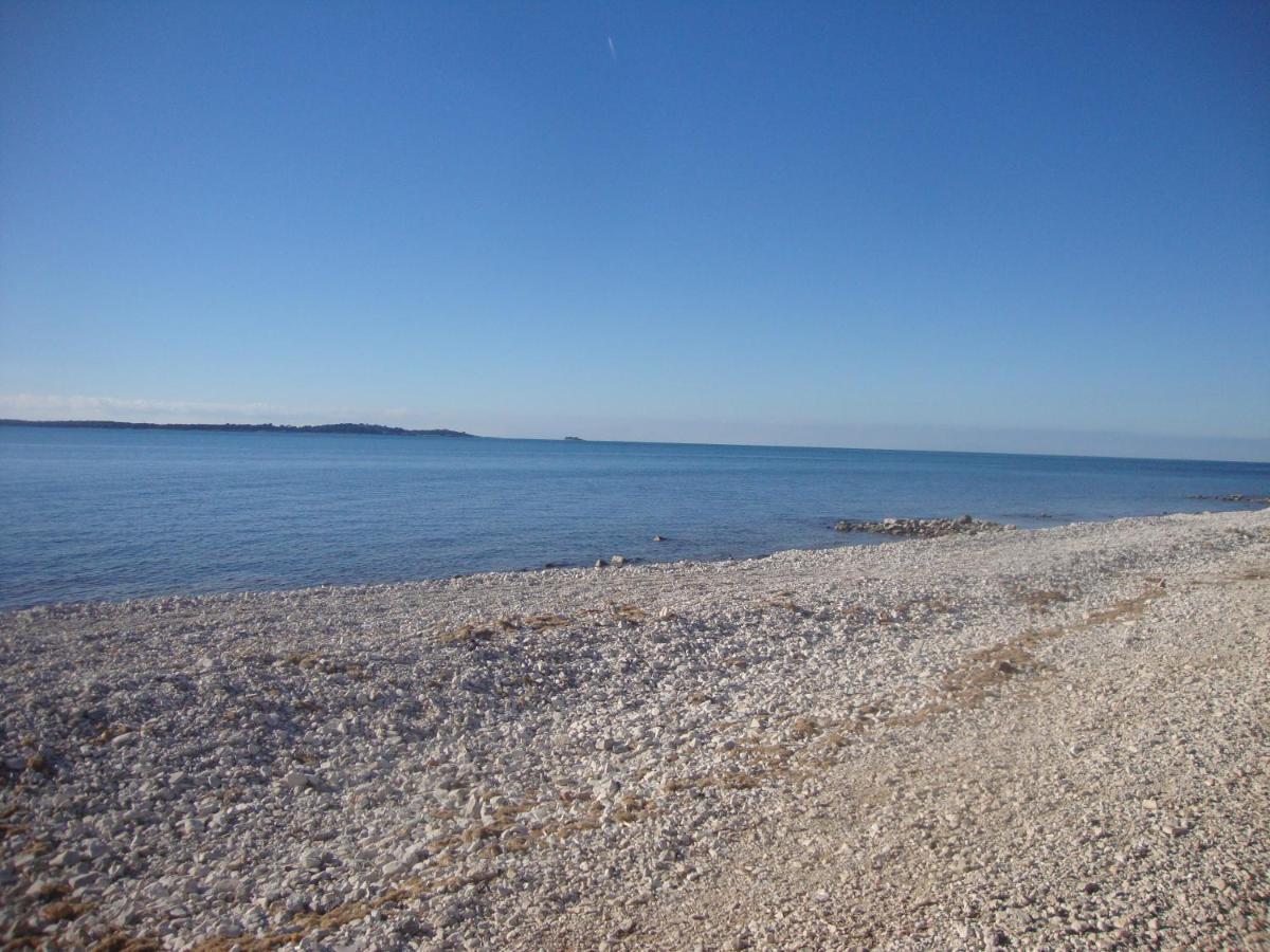 Comfortable Apartments In Peroj Near The Sea Kültér fotó