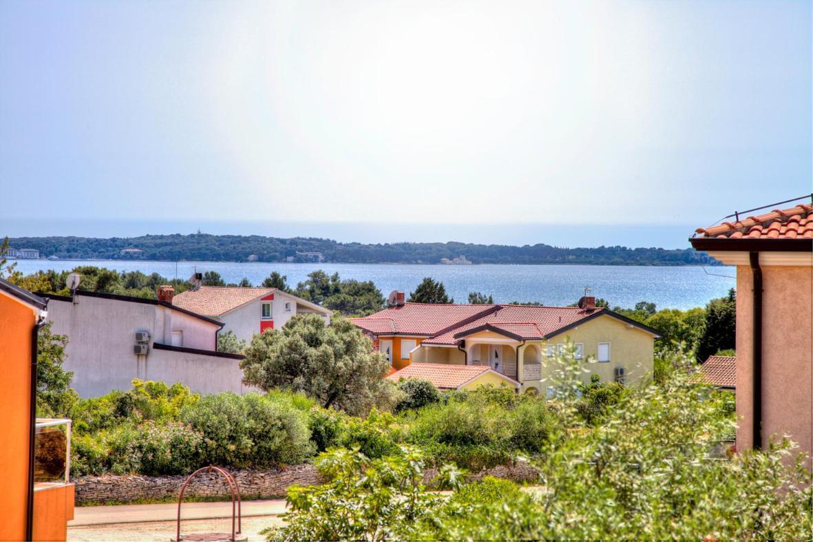 Comfortable Apartments In Peroj Near The Sea Kültér fotó