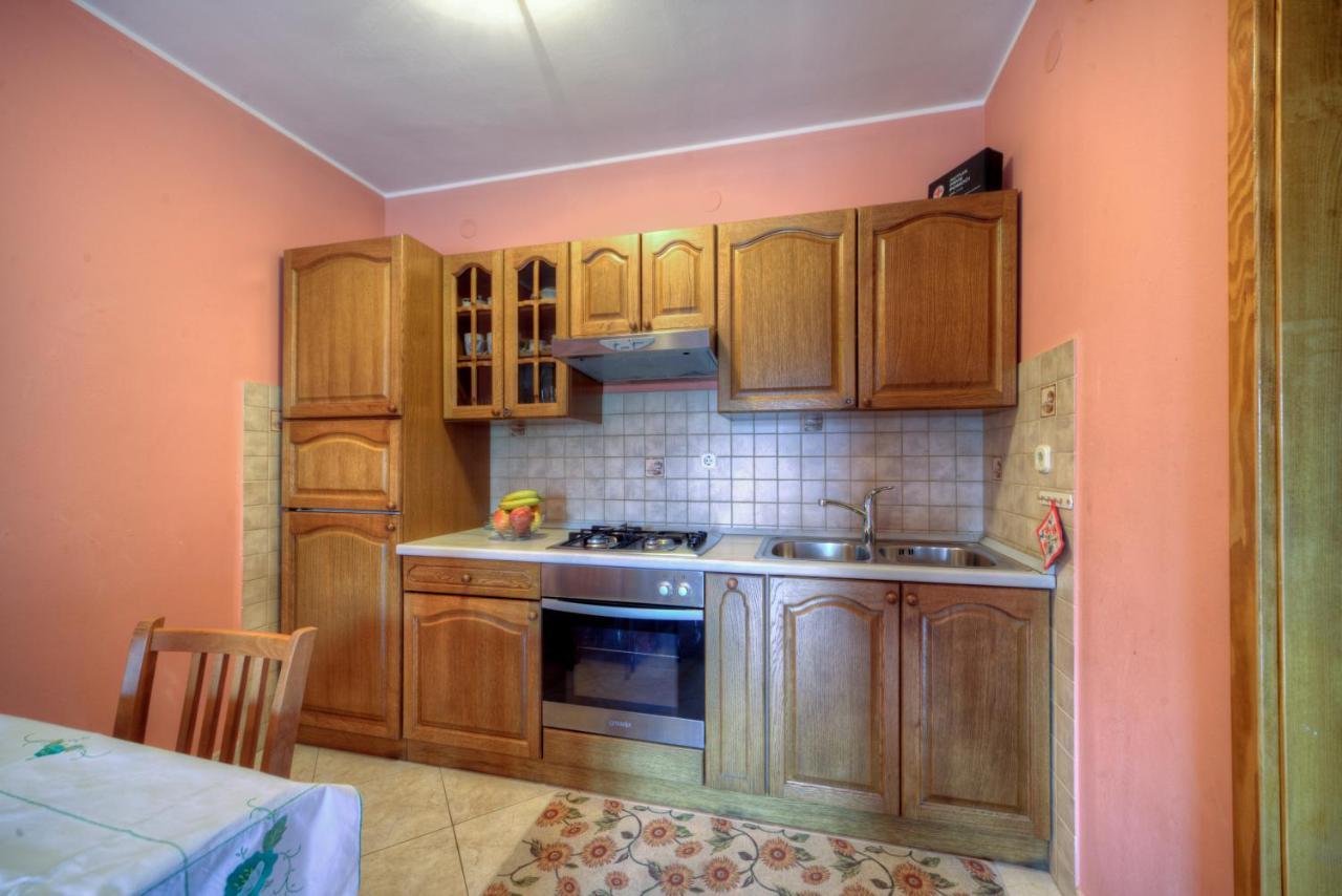Comfortable Apartments In Peroj Near The Sea Kültér fotó
