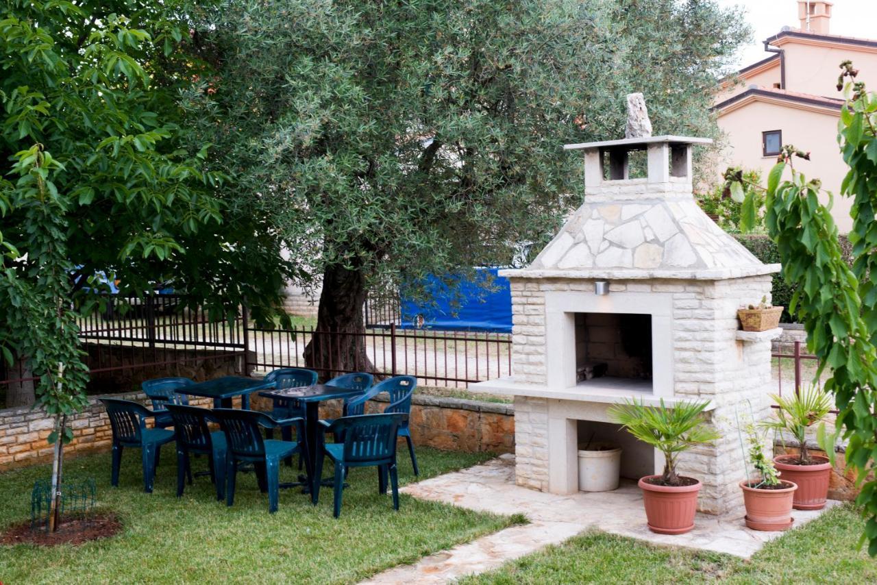 Comfortable Apartments In Peroj Near The Sea Kültér fotó